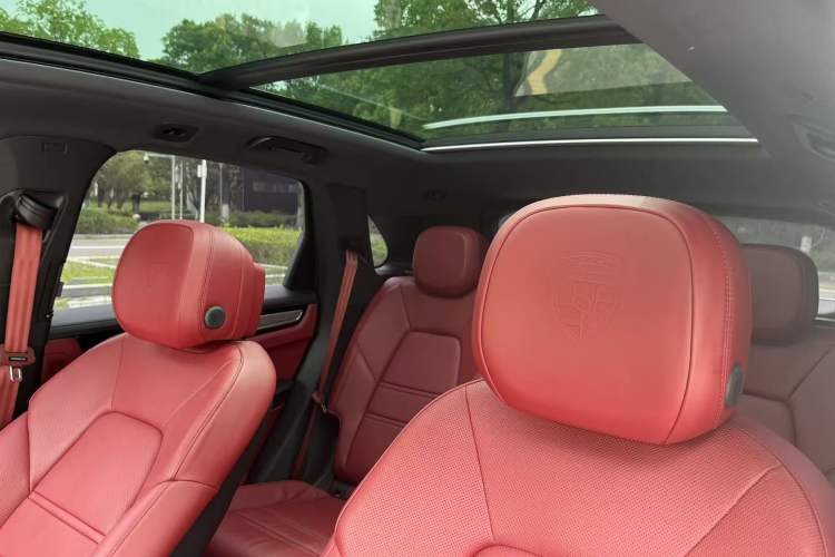 Used Porsche Cayenne 2023 Cayenne 3.0T Platinum Edition