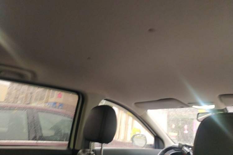 Used Baojun 360 2021 1.5L CVT Elite Version 77kW Interior 3