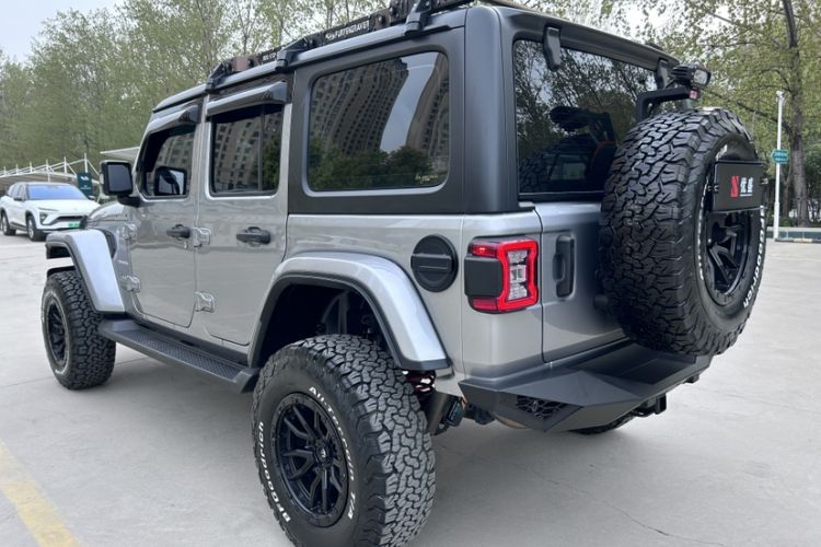 Used Jeep Wrangler 2021 2.0T Sahara Four-Door Edition Exterior 5