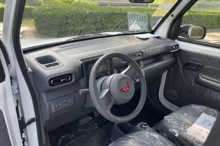 Used Wuling Zhiguang New Energy 2025 Standard Model