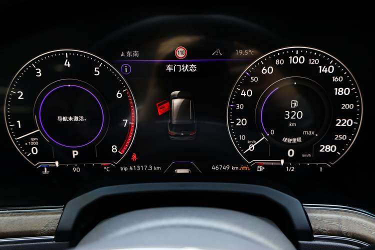 Used Volkswagen Touareg 2019 3.0 TSI RuiFeng Edition China V Standard Odometer Close Up