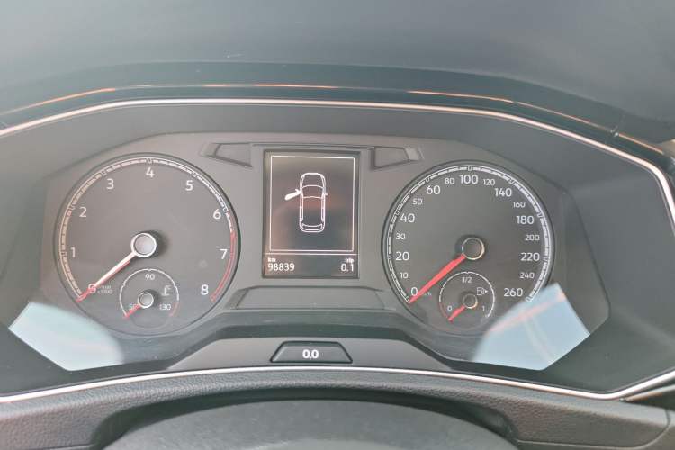 Used Volkswagen T-ROC 2018 280TSI DSG Two-Wheel-Drive Comfort Version China V Standard