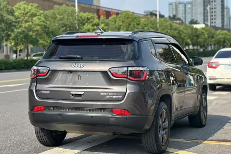 Used Jeep Compass 2017 200T Automatic Enjoyment Edition
