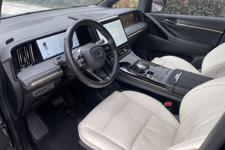 Used GAC Trumpchi M8 2023 Zongshi Series Dual-Motor YuZun Edition Interior 5