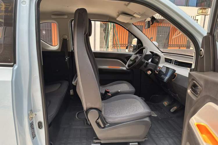 Used Wuling Hongguang MINIEV 2020 Freedom Version Lithium Iron Phosphate Interior 9