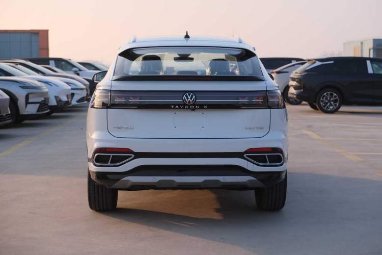 Used Volkswagen Tayron X 2024 330TSI Two-Wheel-Drive Prestige High-Energy Edition Exterior 6