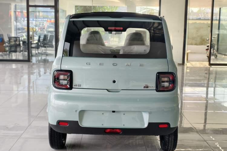 Used Geely Auto Panda 2025 210 km – Yuanqi Bear
