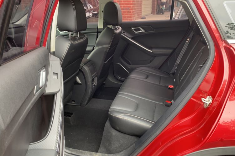 Used JMC Yusheng S330 2016 1.5L GTDi Automatic Two-Wheel Drive Fashion Edition
