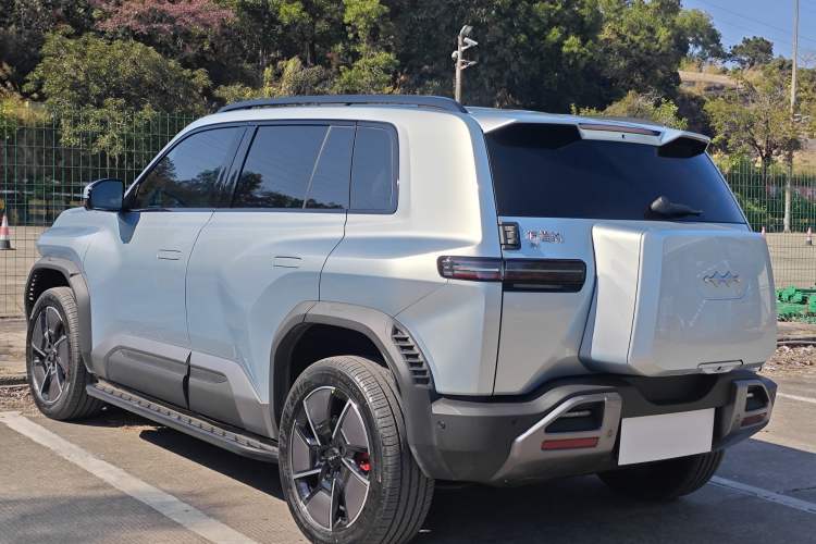 Used Formula Leopard Titanium 3 2025 501KM All-Wheel Drive Intelligent Driving Ultra Version