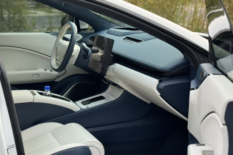 Used Zeekr 007 2025 Four-Wheel Drive Intelligent Driving Version 75 kWh Interior 2