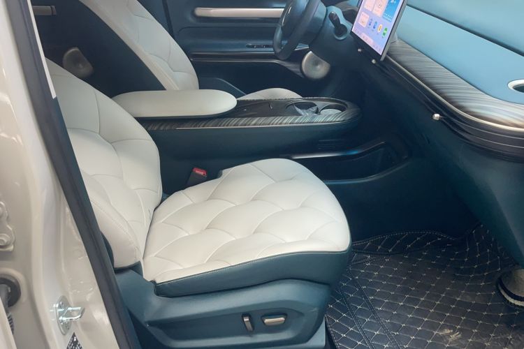 Used Baojun Cloud 2023 460 Max Lingxi Version Right Front Seat