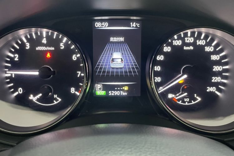 Used Nissan X-Trail 2023 Classic 2.0L Two-Wheel Drive Smart Connect Premium Edition Odometer Close Up