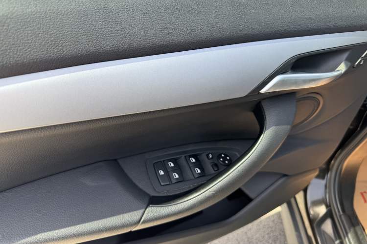 Used BMW X1 2016 sDrive18Li Fashion Model