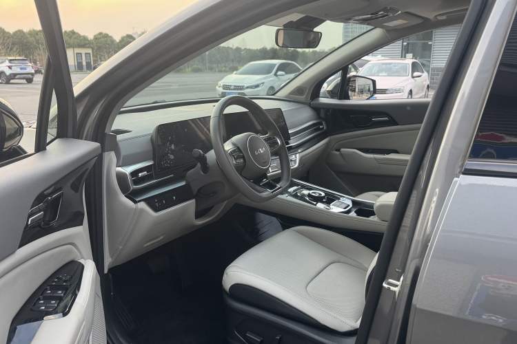 Used Kia Sportage (Chinese Domestic Model) 2023 1.5T Two-Wheel Drive Prestige Edition Interior 3