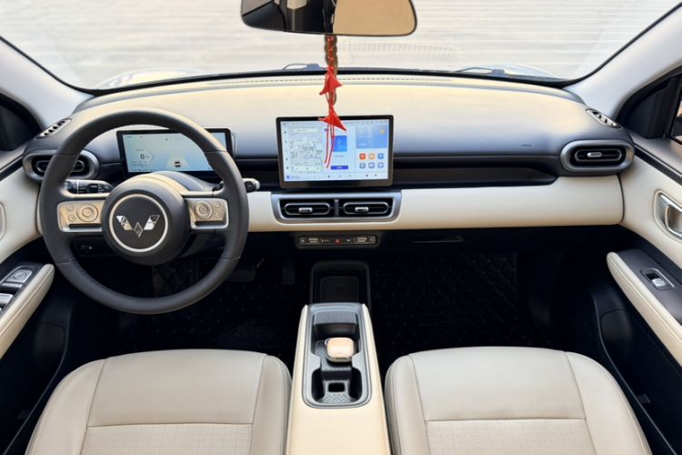 Used Wuling Bingo PLUS 2024 401 km Range 5-Seater Version Interior 1