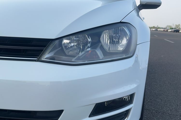 Used Volkswagen Golf 2016 1.6L Automatic Comfort Model Left Front Headlight
