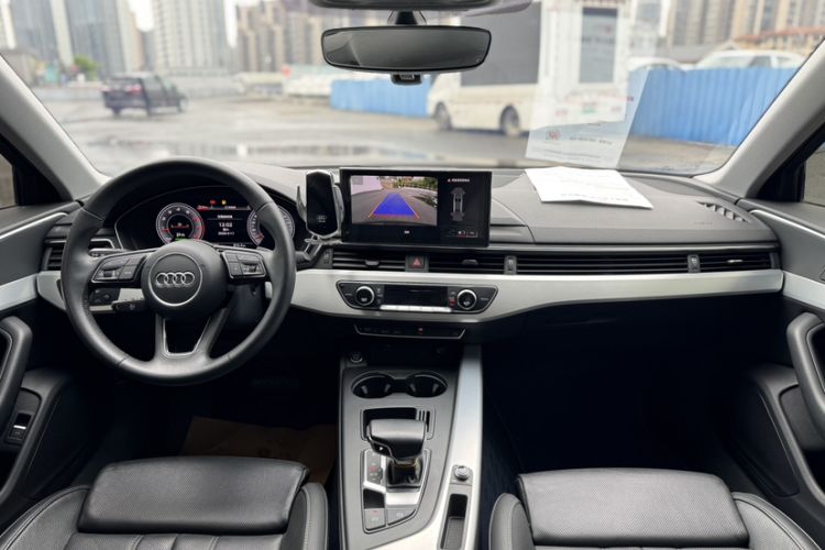 Used Audi A4L 2022 40 TFSI Fashion Dynamic Model Interior 3