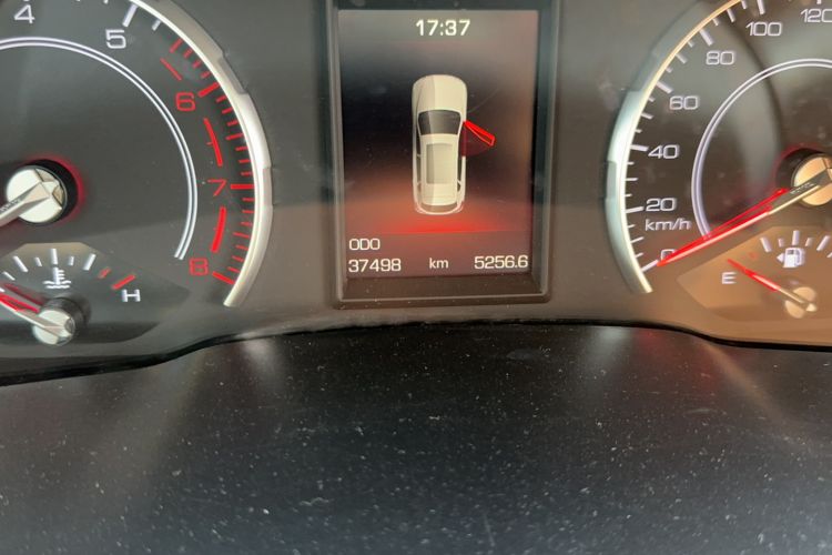 Used Haval H2s 2018 Blue Label 1.5T Dual-Clutch Fashion Edition Odometer Close Up