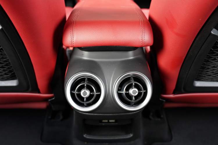 Used Alfa Romeo Stelvio 2017 2.0T 280HP Luxury Edition