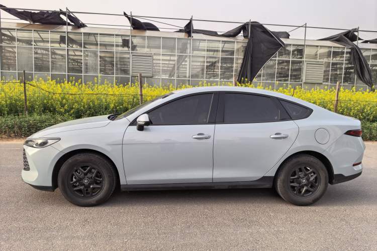 Used BYD Qin PLUS 2025 DM-i Smart Drive 55KM Leading Model