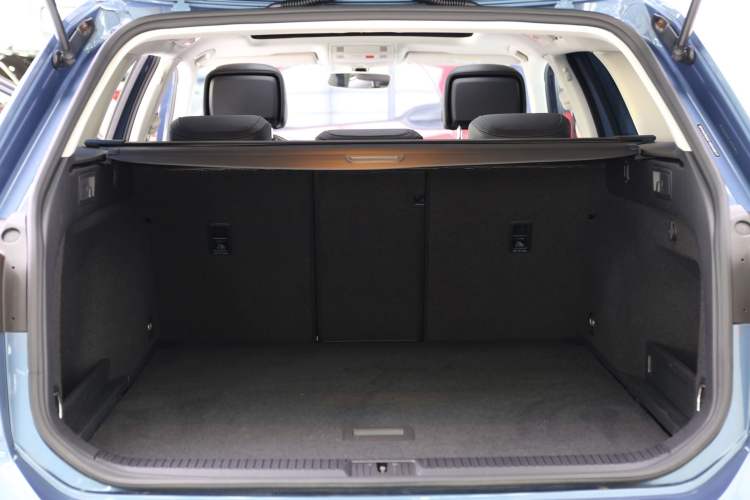 Used Volkswagen Variant 2018 380TSI Two-Wheel Drive Comfort Edition
