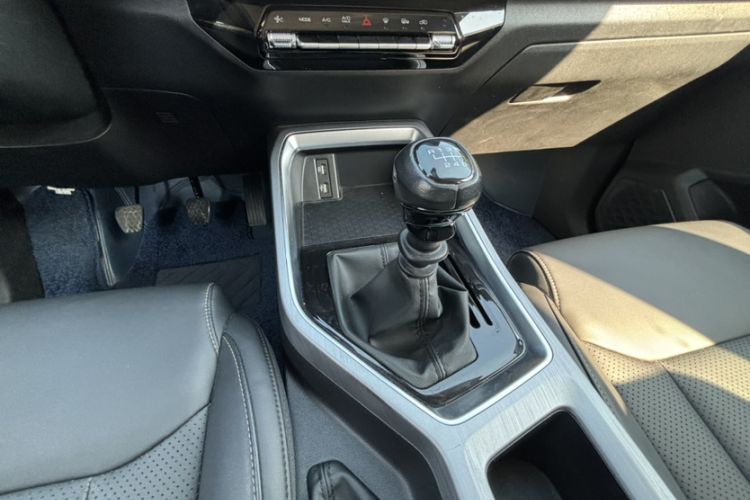 Used Wuling Jiachen 2022 1.5T Manual Comfort & Dynamic Version