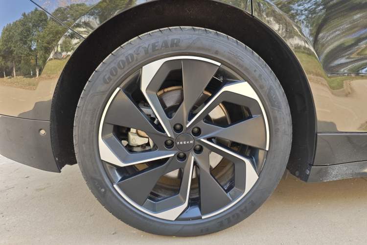 Used Zeekr 001 2022 Long-Range Dual-Motor WE Edition
