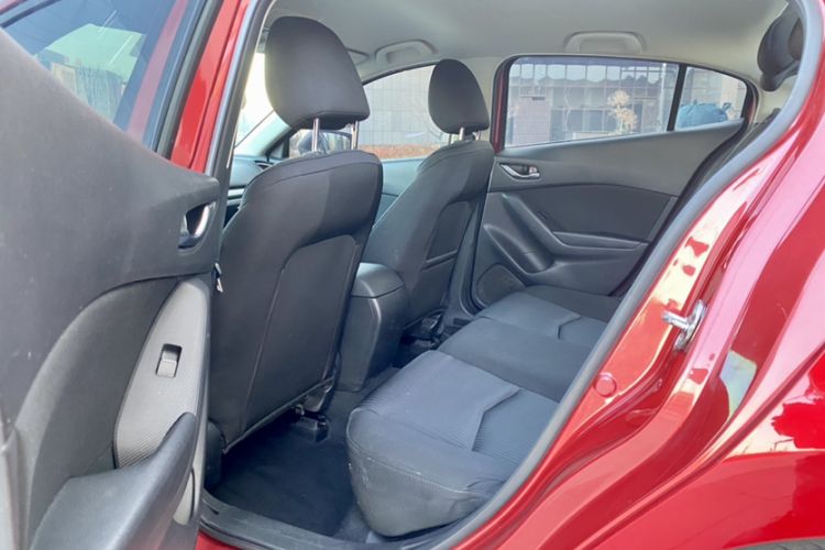 Used Mazda Mazda 3 Axela 2016 Sedan 1.5L Manual Comfort Model
