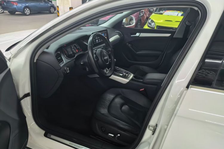 Used Audi A4 2013 40 TFSI allroad quattro Comfort model