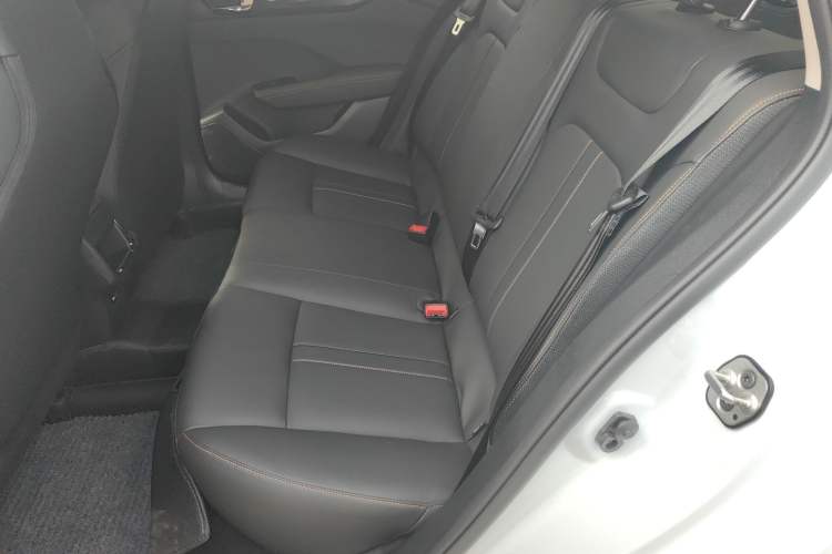 Used Dongfeng Aeolus Yixuan 2024 1.5L Automatic JingSu Edition
