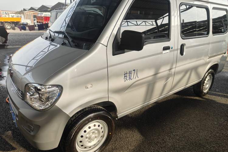Used Wuling Zhiguang 2023 1.5L Practical Version 5/7 Seats