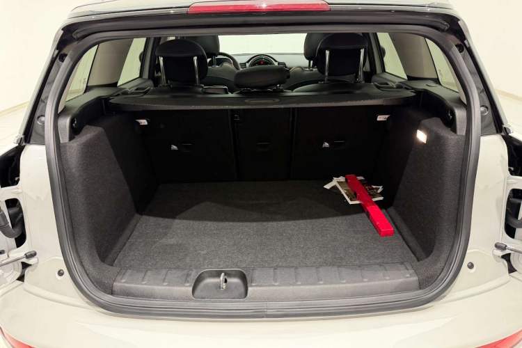 Used MINI Clubman 2023 Refresh 1.5T COOPER Connoisseur Trunk