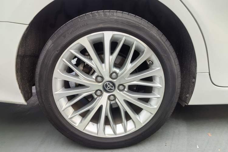 Used Toyota Camry 2019 Revised Version 2.5G Luxury Edition Exterior 5