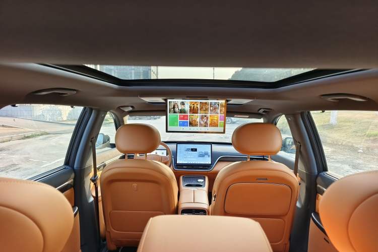 Used Dongfeng eπ eπ008 2025 210Max Range-Extended Version 5 Seats
