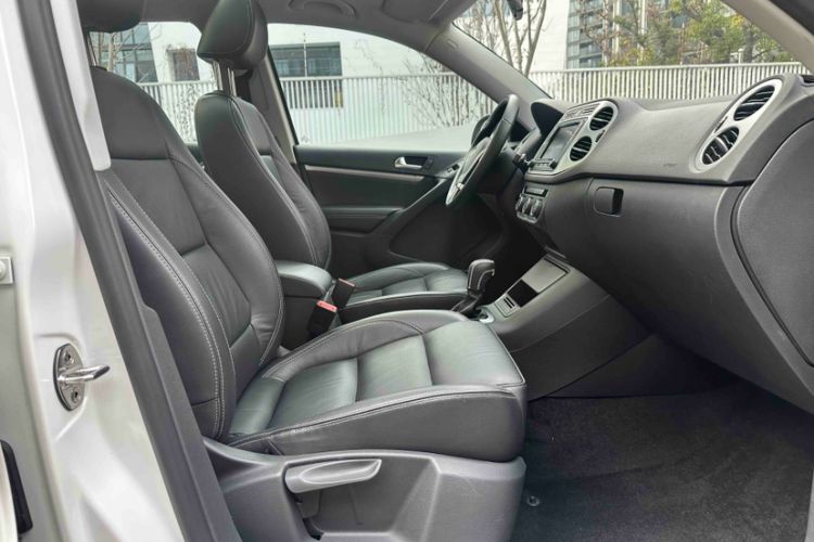 Used Volkswagen Tiguan L 2017 300TSI Automatic Two-Wheel Drive Silk Road Comfort Edition