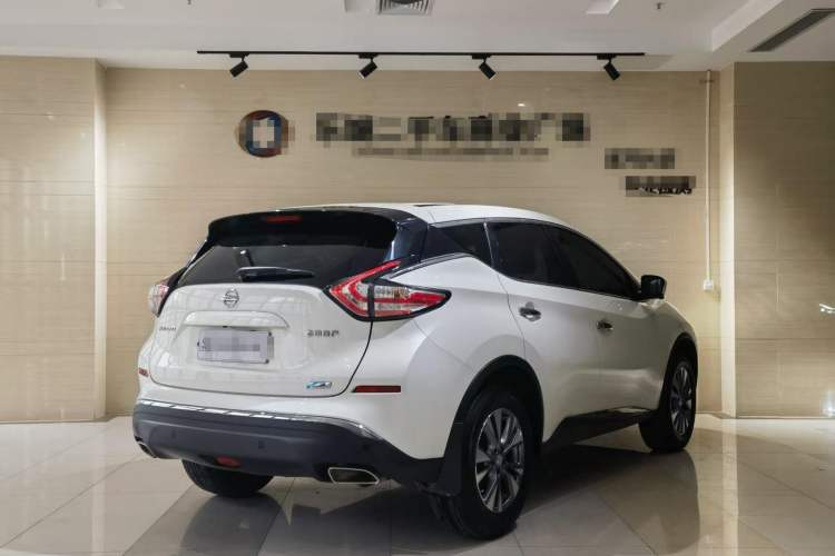 Used Nissan Murano 2021 2.5L XL Two-Wheel Drive Smart Connect Luxury Edition Exterior 3