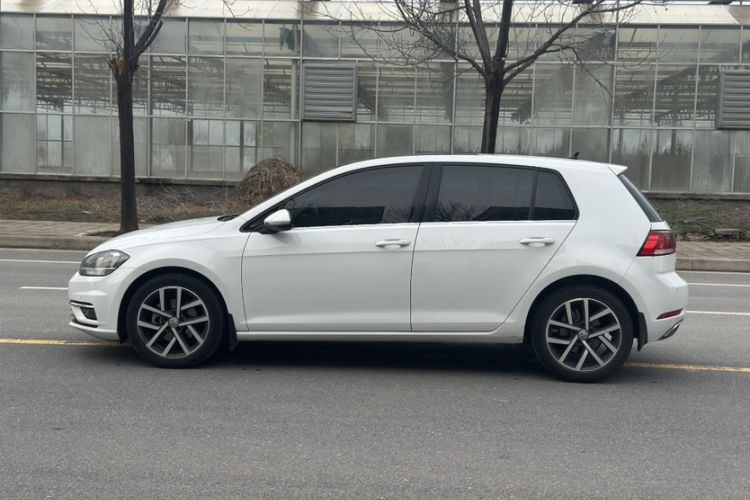 Used Volkswagen Golf 2020 Zhiai Edition 200TSI DSG Comfortable & Ambitious Version