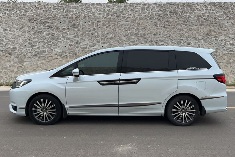 Used Honda Elysion 2024 2.0L eHEV Luxury Edition