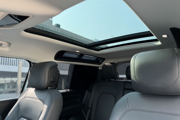 Used Land Rover Defender 2023 90 3.0T P400 XS
