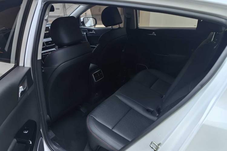 Used Kia KX5 2021 1.6T Automatic Two-Wheel Drive Luxury Edition
