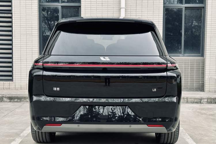 Used Li Auto L8 2023 Air model
