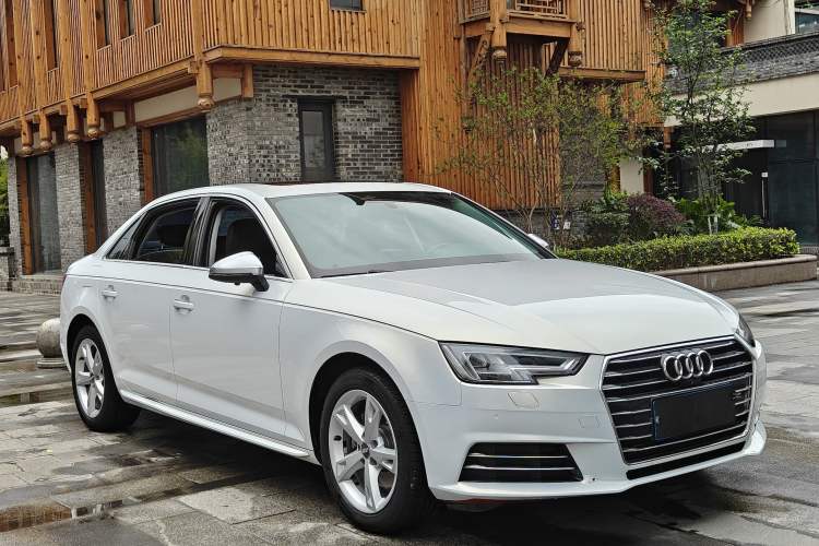 Used Audi A4L 2017 Plus 40 TFSI Fashion Model Exterior 2