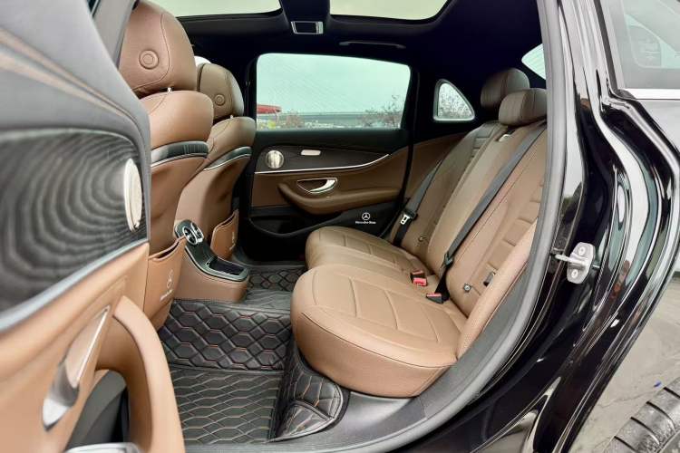 Used Mercedes-Benz E-Class New Energy 2022 Facelift E 350 e L Plug-in Hybrid Sedan
