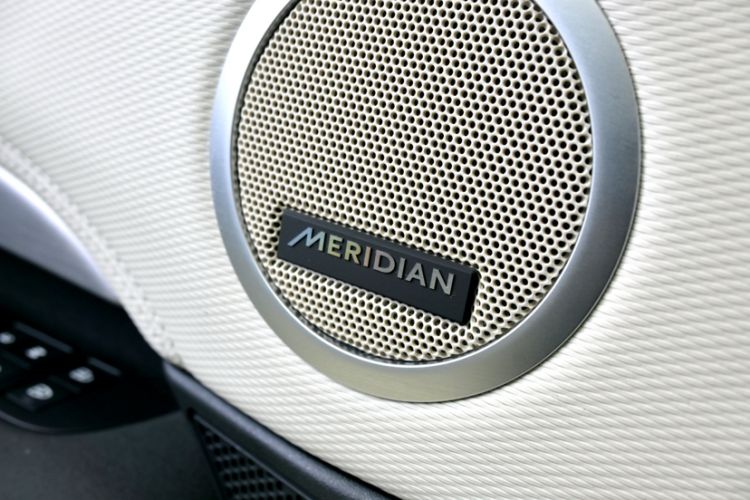 Used Land Rover Discovery 2023 Restyled 360 PS R-Dynamic SE