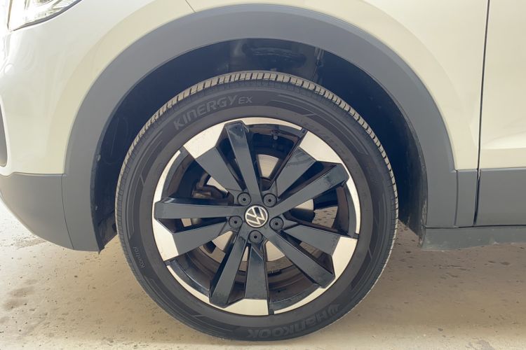 Used Volkswagen Tacqua 2020 1.5L Automatic Yue Exterior 6