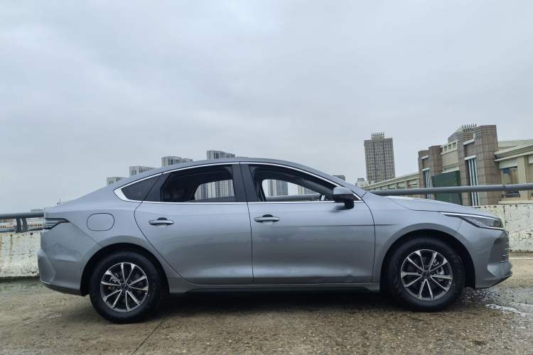 Used BYD Destroyer 05 2024 HONOR Edition DM-i 55KM Luxury Model Exterior 8