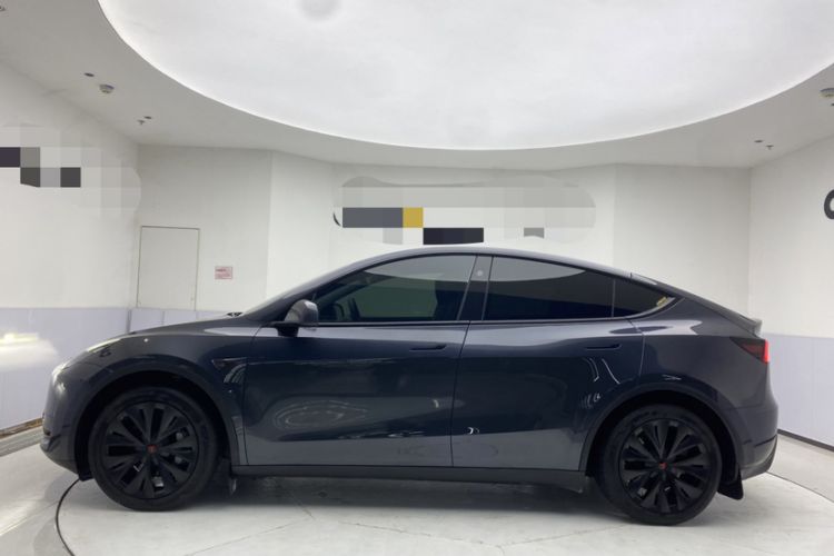 Used Tesla Model Y 2024 Rear-Wheel-Drive Version
