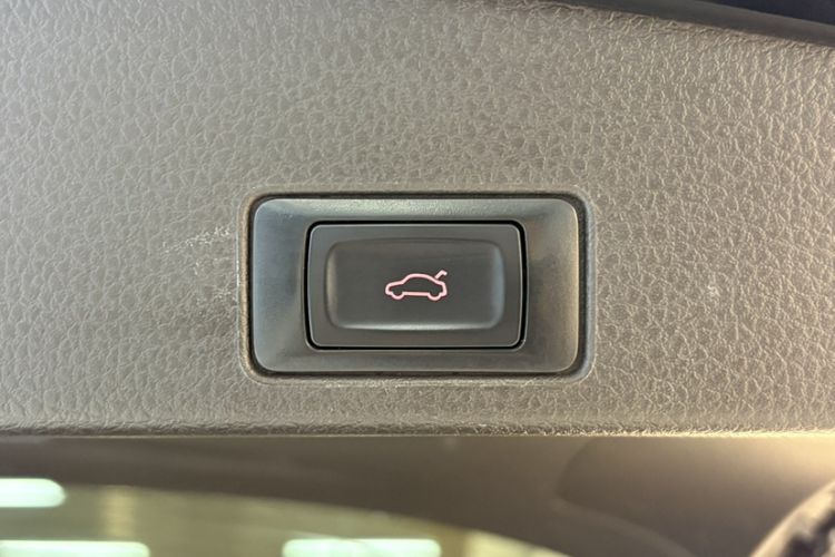 Used Volkswagen Touareg 2017 3.0 TSI Touareg Model