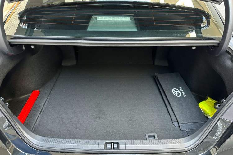 Used Toyota Camry 2021 2.5G Luxury Edition
