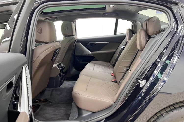 Used BMW 5 Series 2025 530Li Leading Model M Sport Package